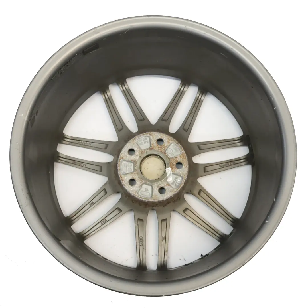 Mk2 8J Cerchio In Lega Argento 19" 9J ET:52 Doppie Razze per Audi TT con numero di parte 8J0601025N Audi TT Mk2 8J Cerchio In Lega Argento 19" 9J ET:52 Doppie Razze - SKU 8J0601025N-1 - Numero di parte 8J0601025N