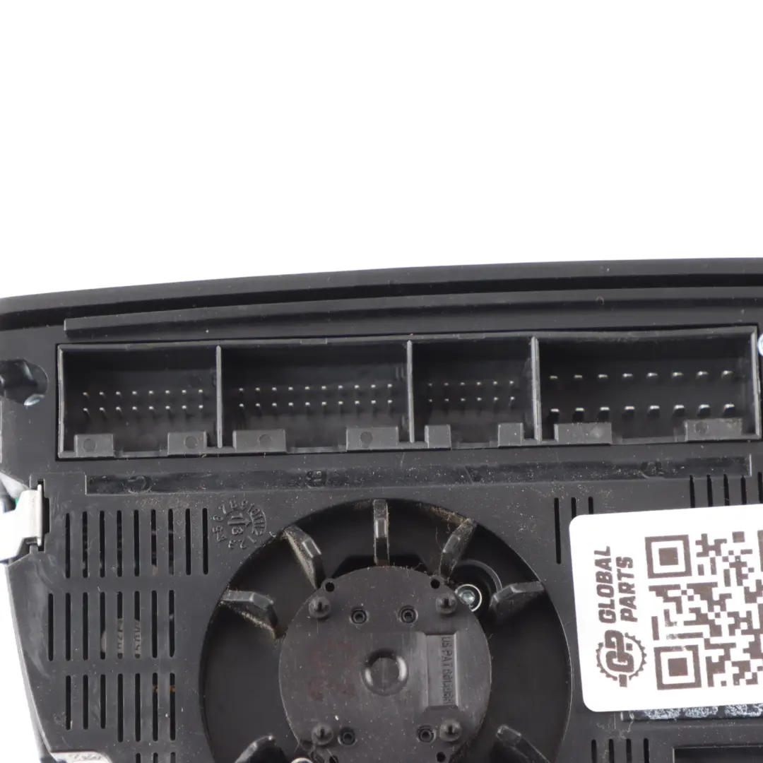 Panel Interruptores Clima para Audi TT 8J con número de pieza 8J0820043BF Audi TT 8J Panel Interruptores Clima - SKU 8J0820043BF - Número de pieza 8J0820043BF