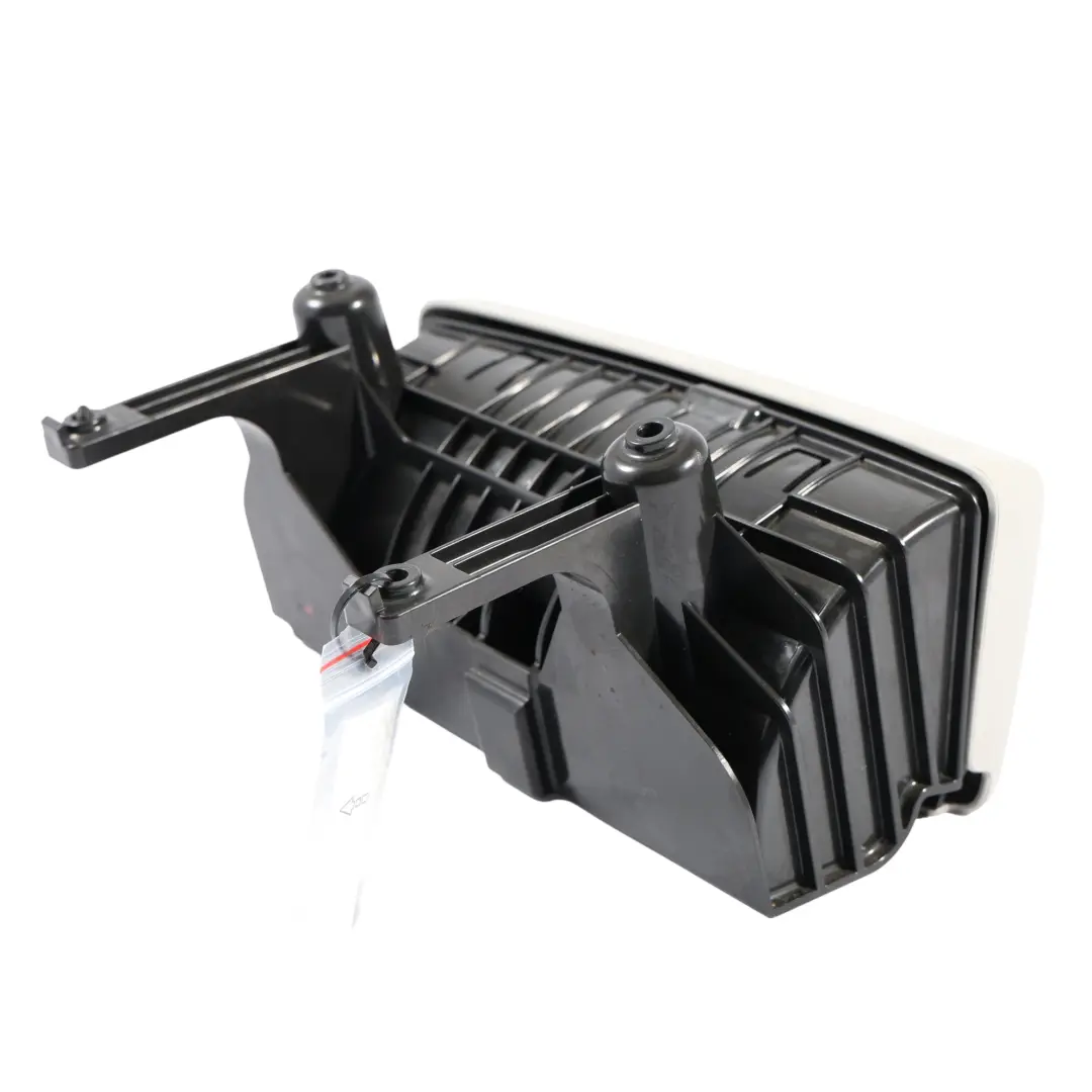 Audi A6 C6 Schowek Przesłona Pod Fotel Prawy Przód Biały - SKU 4F0882628 - Numer Części 4F0882628