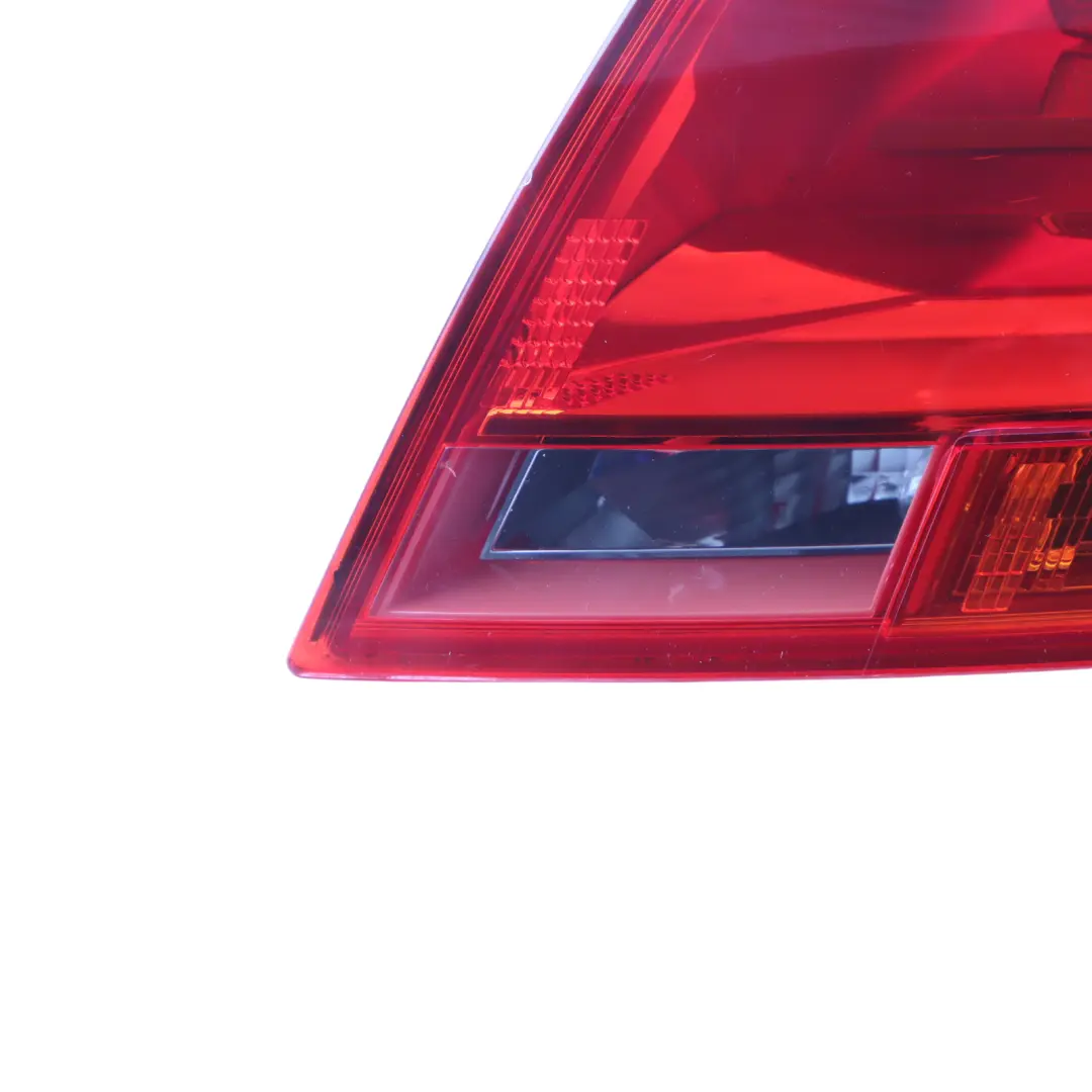 Audi TT 8J Rückleuchte Rechts Licht Kofferraumdeckel Heckklappe - SKU 8J0945096B - Teilenummer 8J0945096B