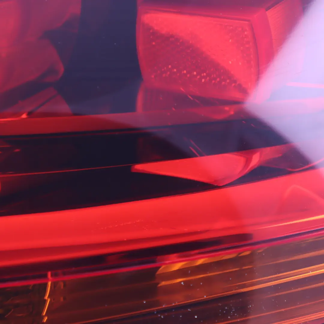 Lamp Right O/S Light Trunk Lid Boot Tailgate to Audi TT 8J Rear with Part number 8J0945096C Audi TT 8J Rear Lamp Right O/S Light Trunk Lid Boot Tailgate - SKU 8J0945096C-1 - Part number 8J0945096C