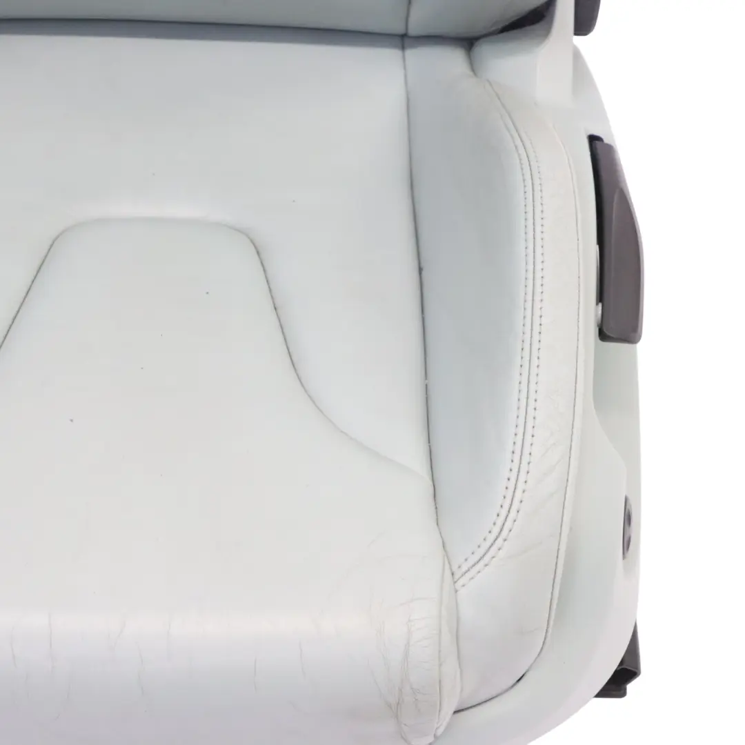 Coupé Sedile Sportivo Anteriore Sinistro Pelle Feinnappa Blu Ghiaccio per Audi TT 8J con numero di parte 8J8881805A Audi TT 8J Coupé Sedile Sportivo Anteriore Sinistro Pelle Feinnappa Blu Ghiaccio - SKU 8J8881805A-2 - Numero di parte 8J8881805A