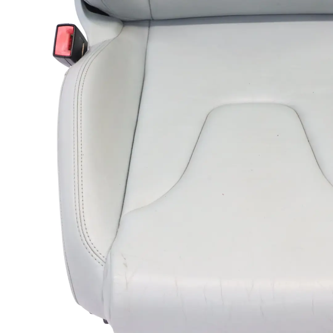 Coupé Sedile Sportivo Anteriore Sinistro Pelle Feinnappa Blu Ghiaccio per Audi TT 8J con numero di parte 8J8881805A Audi TT 8J Coupé Sedile Sportivo Anteriore Sinistro Pelle Feinnappa Blu Ghiaccio - SKU 8J8881805A-2 - Numero di parte 8J8881805A