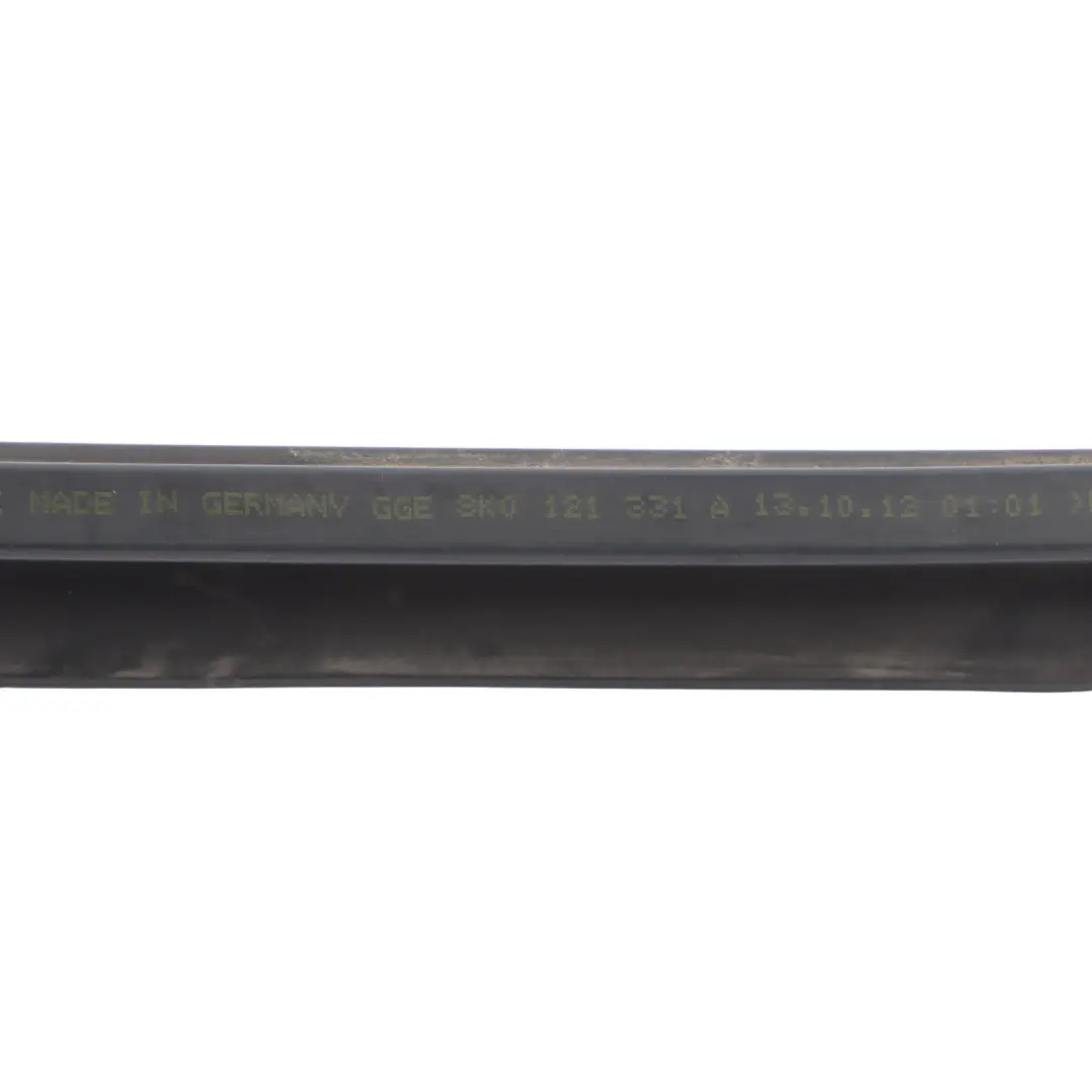  Striscia Tenuta Audi A4 B8 A5 8T Radiatore Nucleo Gomma Supporto - SKU 8K0121331A - Numero di parte 8K0121331A