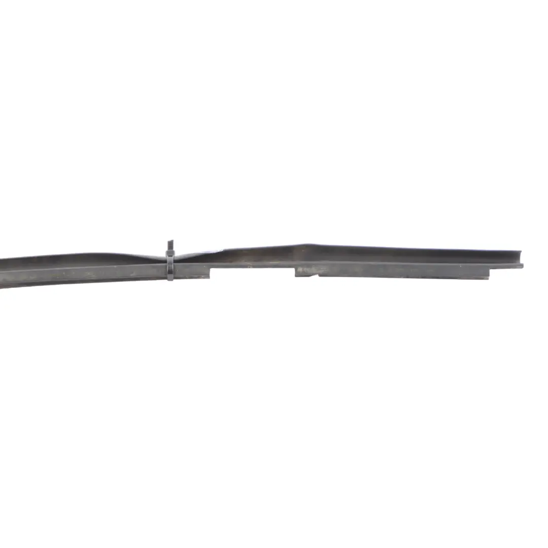  Striscia Tenuta Audi A4 B8 A5 8T Radiatore Nucleo Gomma Supporto - SKU 8K0121331A - Numero di parte 8K0121331A