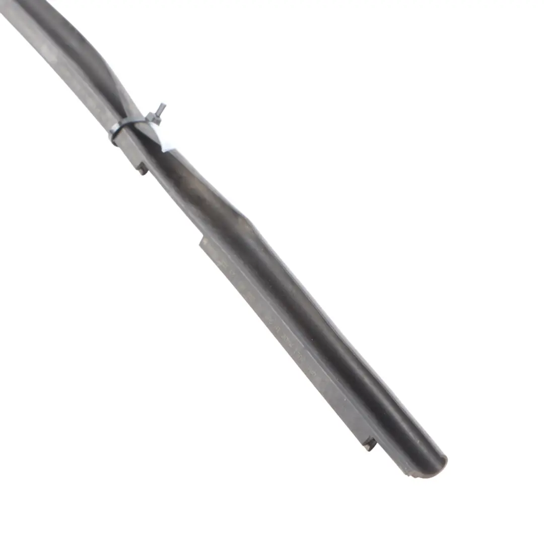  Striscia Tenuta Audi A4 B8 A5 8T Radiatore Nucleo Gomma Supporto - SKU 8K0121331A - Numero di parte 8K0121331A