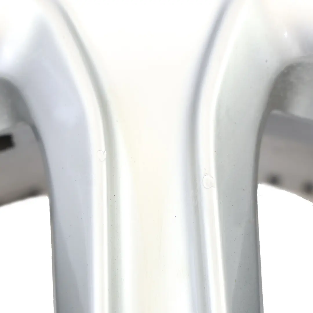 8K Silver Wheel Alloy Rim 17" ET:45 7,5J Star Spoke to Audi A4 B8 with Part number 8K0601025CE Audi A4 B8 8K Silver Wheel Alloy Rim 17" ET:45 7,5J Star Spoke - SKU 8K0601025CE-4 - Part number 8K0601025CE