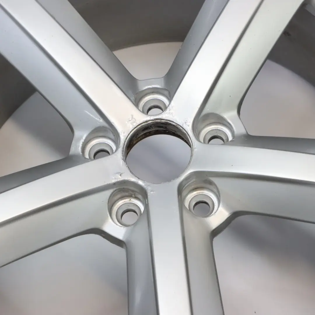 Audi A4 B8 8K Jante Alliage Argent 18" ET:47 8J À Rayons Étoilés - SKU 8K0601025Q-2 - Numéro de pièce 8K0601025Q