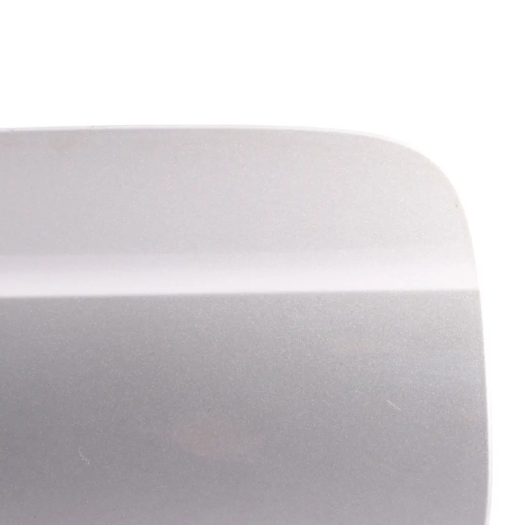 Kraftstofftank Klappe Tankdeckel Abdeckung Folie Silber Z7G für Audi A4 B8 mit Teilenummer 8K0809907 Audi A4 B8 Kraftstofftank Klappe Tankdeckel Abdeckung Folie Silber Z7G - SKU 8K0809907-FSI - Teilenummer 8K0809907
