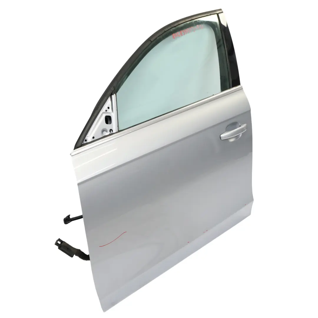 Revêtement De Coque De Porte Avant Gauche Foil Argent - Z7G pour Audi A4 B8 à propos du numéro de pièce 8K0831051J Audi A4 B8 Revêtement De Coque De Porte Avant Gauche Foil Argent - Z7G - SKU 8K0831051J-FSI - Numéro de pièce 8K0831051J