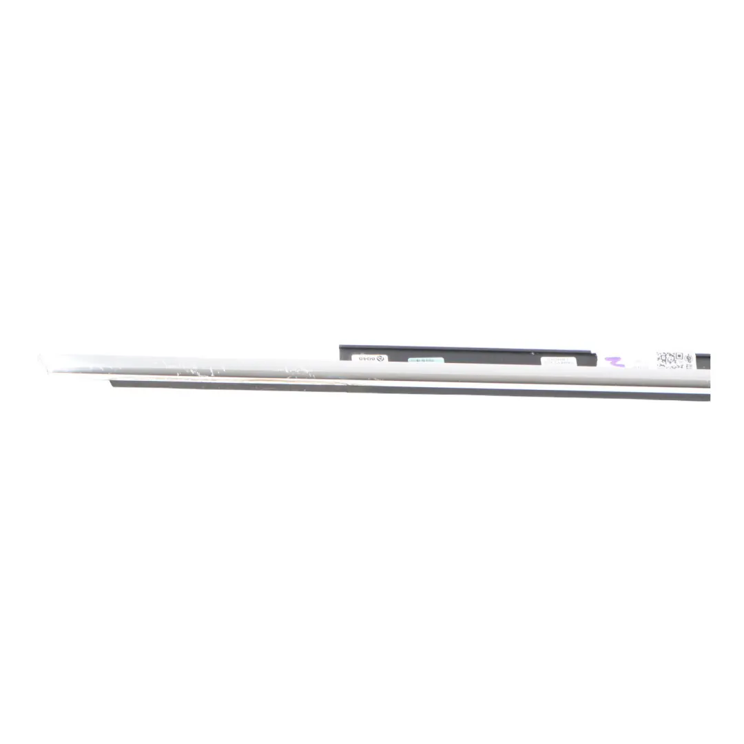 Audi A4 B8 Empaquetadura Ventana Puerta Delantera Burlete Derecho 8K0853284H - SKU 8K0853284J - Número de pieza 8K0853284J