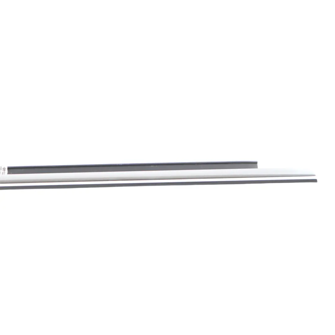 Audi A4 B8 Empaquetadura Ventana Puerta Delantera Burlete Derecho 8K0853284H - SKU 8K0853284J - Número de pieza 8K0853284J