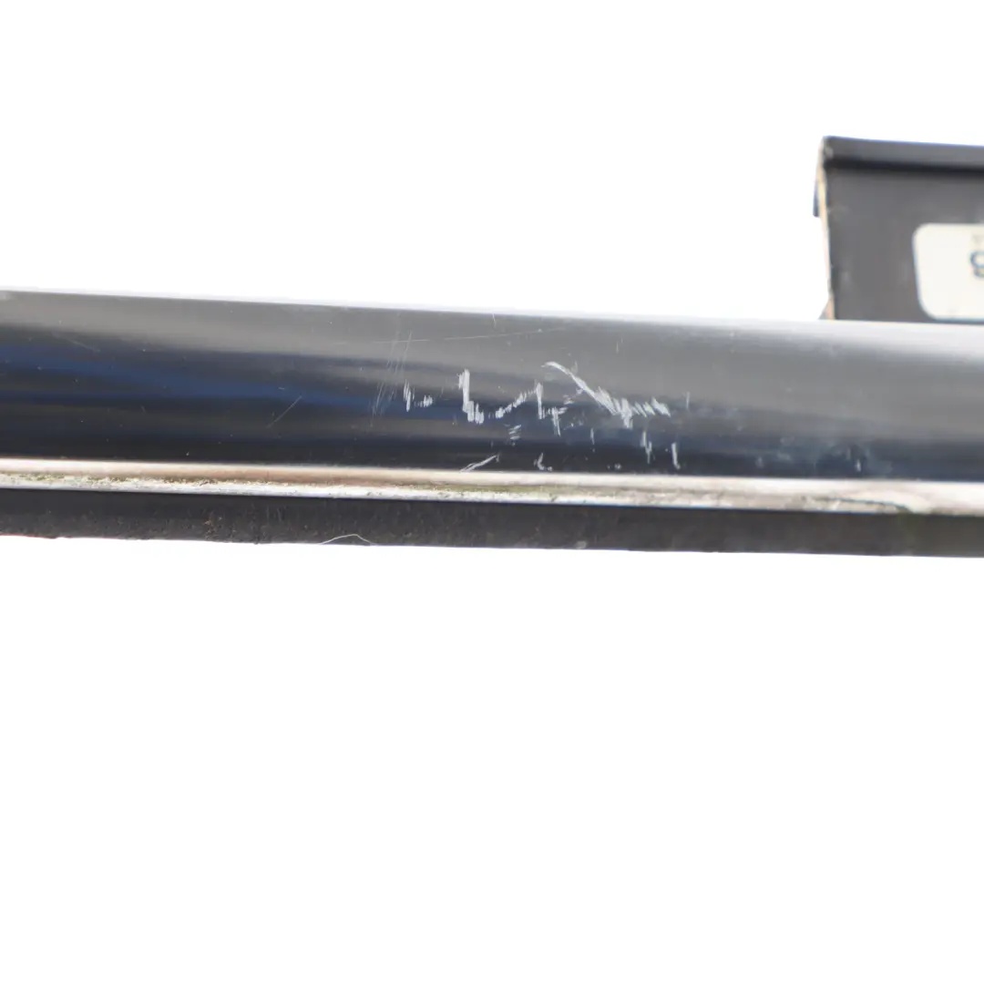 Audi A4 B8 Empaquetadura Ventana Puerta Delantera Burlete Derecho 8K0853284H - SKU 8K0853284J - Número de pieza 8K0853284J