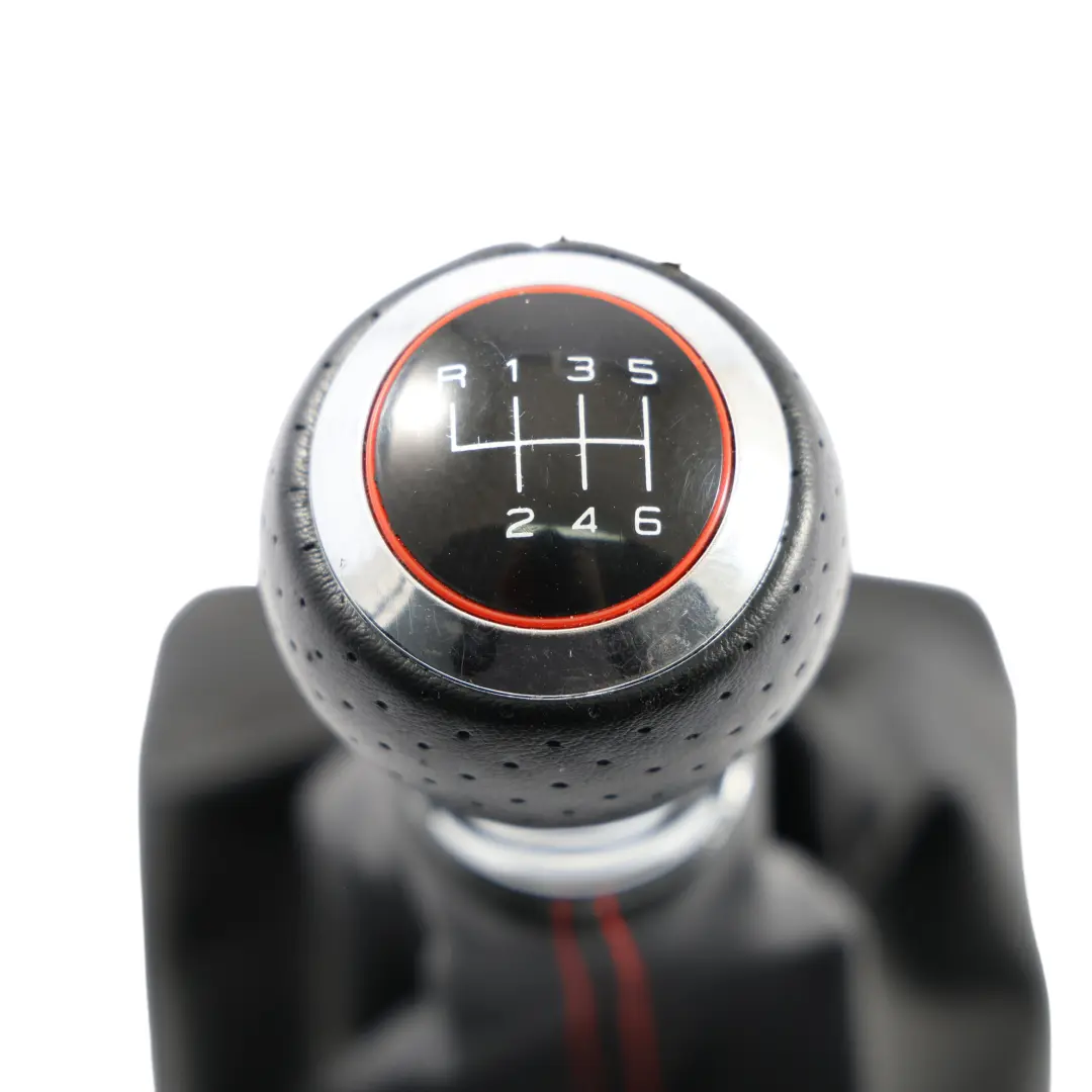 Maniglia Del Pomello Del Cambio A 6 Velocità In Pelle per Audi A4 B8 con numero di parte 8K0863278G Audi A4 B8 Maniglia Del Pomello Del Cambio A 6 Velocità In Pelle - SKU 8K0863278G-1 - Numero di parte 8K0863278G