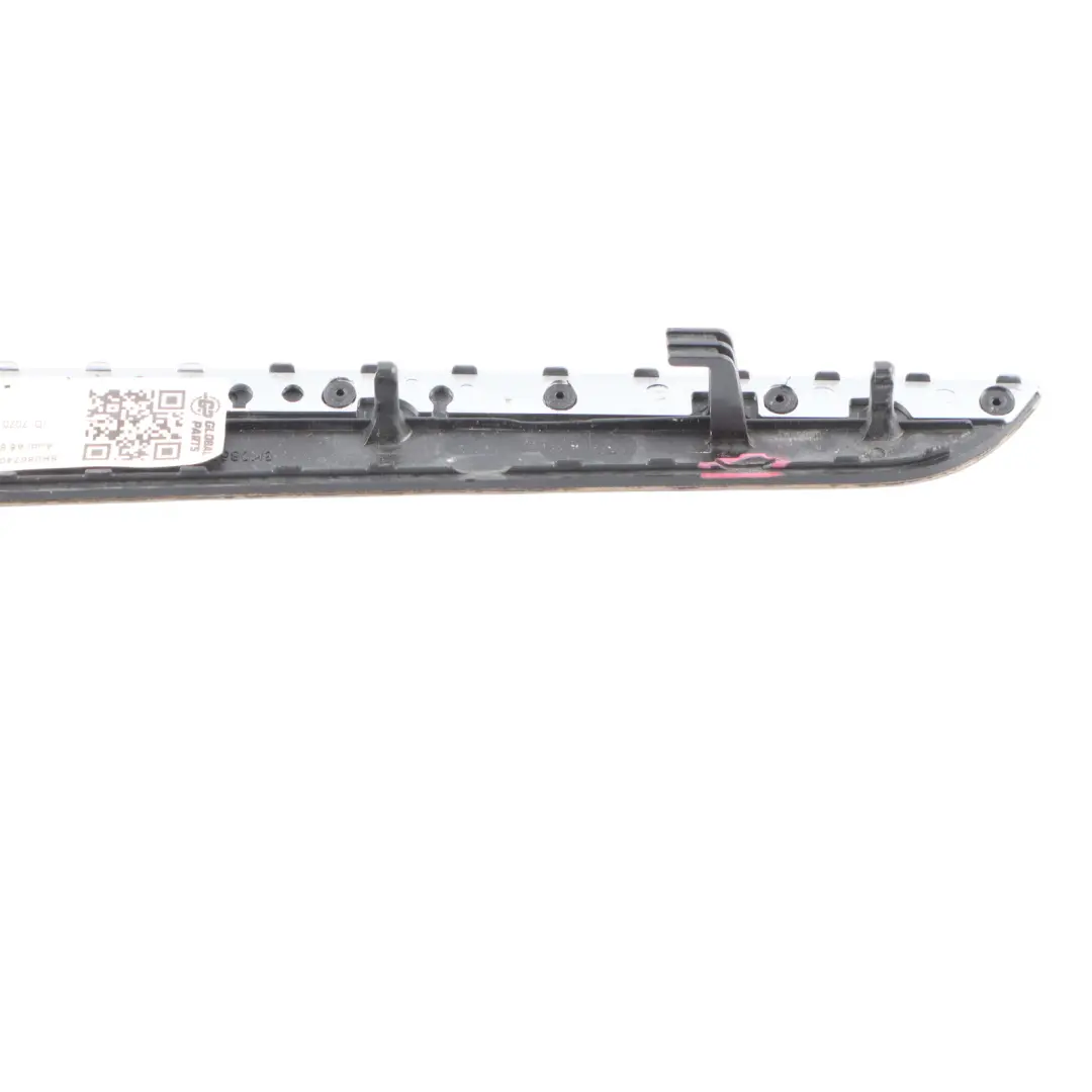 Listwa Dekoracyjna Drzwi Wewnętrzna Lewy Przód do Audi A5 8T o numerze 8K0867409J Audi A5 8T Listwa Dekoracyjna Drzwi Wewnętrzna Lewy Przód - SKU 8K0867409J - Numer Części 8K0867409J