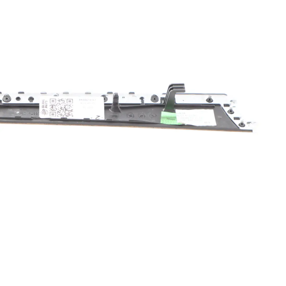 Baguette Décorative Intérieure Porte Avant Droite pour Audi A5 8T à propos du numéro de pièce 8K0867410J Audi A5 8T Baguette Décorative Intérieure Porte Avant Droite - SKU 8K0867410J - Numéro de pièce 8K0867410J