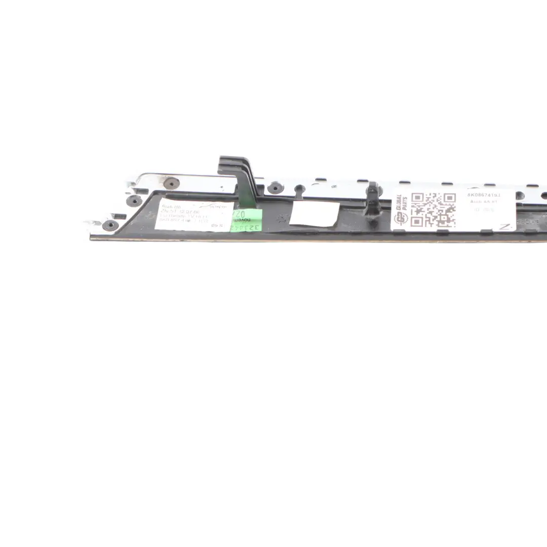 Striscia Copertura Della Scheda Porta Posteriore Sinistra per Audi A5 8T con numero di parte 8K0867419J Audi A5 8T Striscia Copertura Della Scheda Porta Posteriore Sinistra - SKU 8K0867419J - Numero di parte 8K0867419J