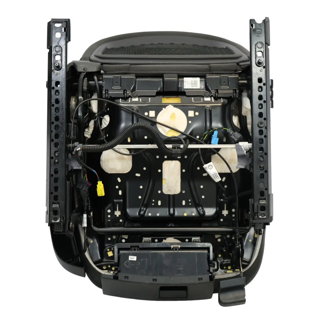 Sedile Anteriore Anima Nero Sinistro per Audi A4 B8 Avant con numero di parte 8K0881805CP Audi A4 B8 Avant Sedile Anteriore Anima Nero Sinistro - SKU 8K0881805CP-1 - Numero di parte 8K0881805CP