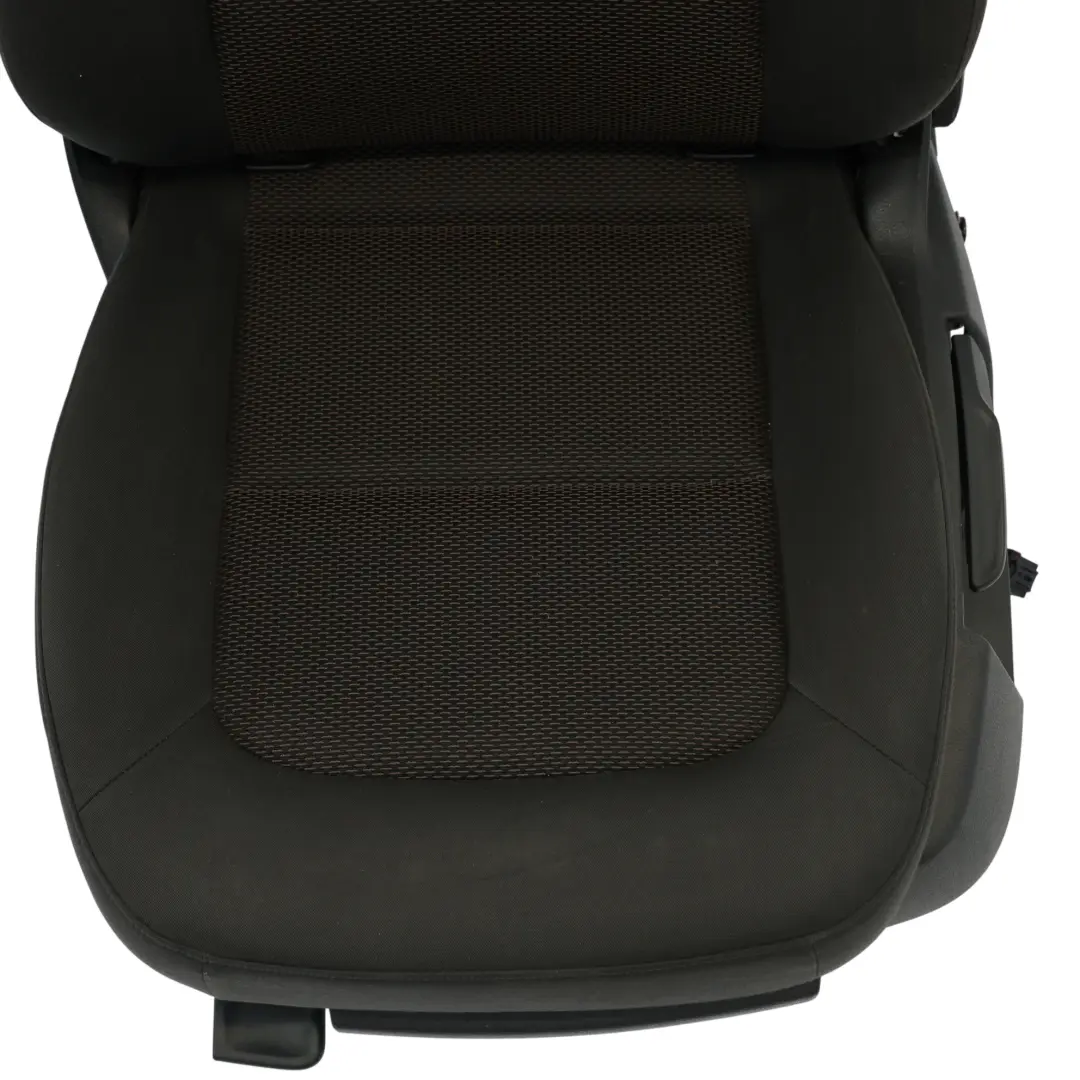 Fotel Przedni Materiałowy Lewy do Audi A4 B8 Avant o numerze 8K0881805CP Audi A4 B8 Avant Fotel Przedni Materiałowy Lewy - SKU 8K0881805CP-1 - Numer Części 8K0881805CP