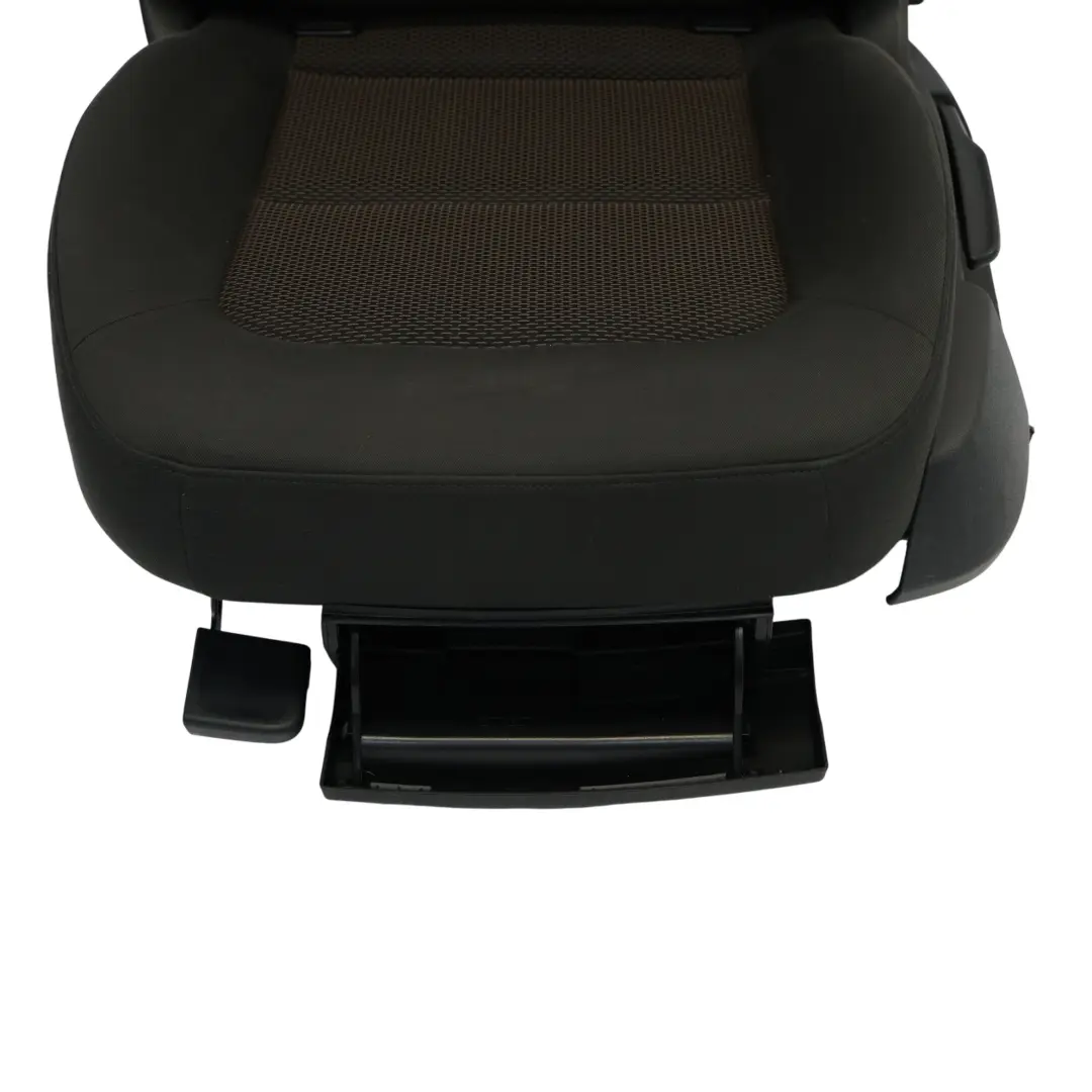 Asiento Delantero Tela Soul Negro Izquierdo para Audi A4 B8 Avant con número de pieza 8K0881805CP Audi A4 B8 Avant Asiento Delantero Tela Soul Negro Izquierdo - SKU 8K0881805CP-1 - Número de pieza 8K0881805CP