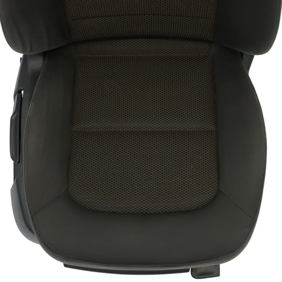 Audi A4 B8 Avant Siège Avant Droit En Tissu Noir - SKU 8K0881806CP-1 - Numéro de pièce 8K0881806CP