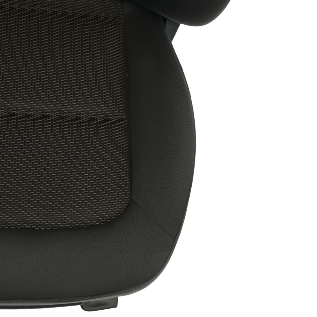 Siège Avant Droit En Tissu Noir pour Audi A4 B8 Avant à propos du numéro de pièce 8K0881806CP Audi A4 B8 Avant Siège Avant Droit En Tissu Noir - SKU 8K0881806CP-1 - Numéro de pièce 8K0881806CP