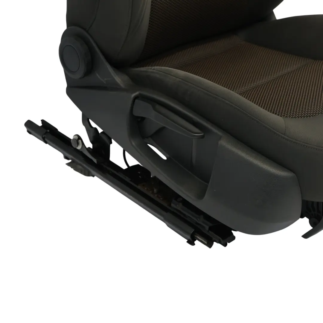 Audi A4 B8 Avant Siège Avant Droit En Tissu Noir - SKU 8K0881806CP-1 - Numéro de pièce 8K0881806CP