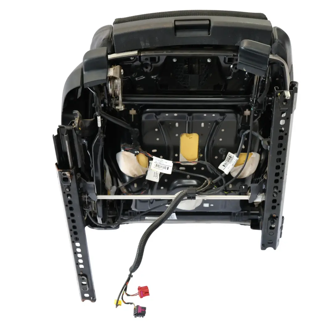 Sedán Asientos Delanteros S-Line Derecho Medio Cuero Soul Black para Audi A4 B8 con número de pieza 8K0881806Q Audi A4 B8 Sedán Asientos Delanteros S-Line Derecho Medio Cuero Soul Black - SKU 8K0881806Q-1 - Número de pieza 8K0881806Q