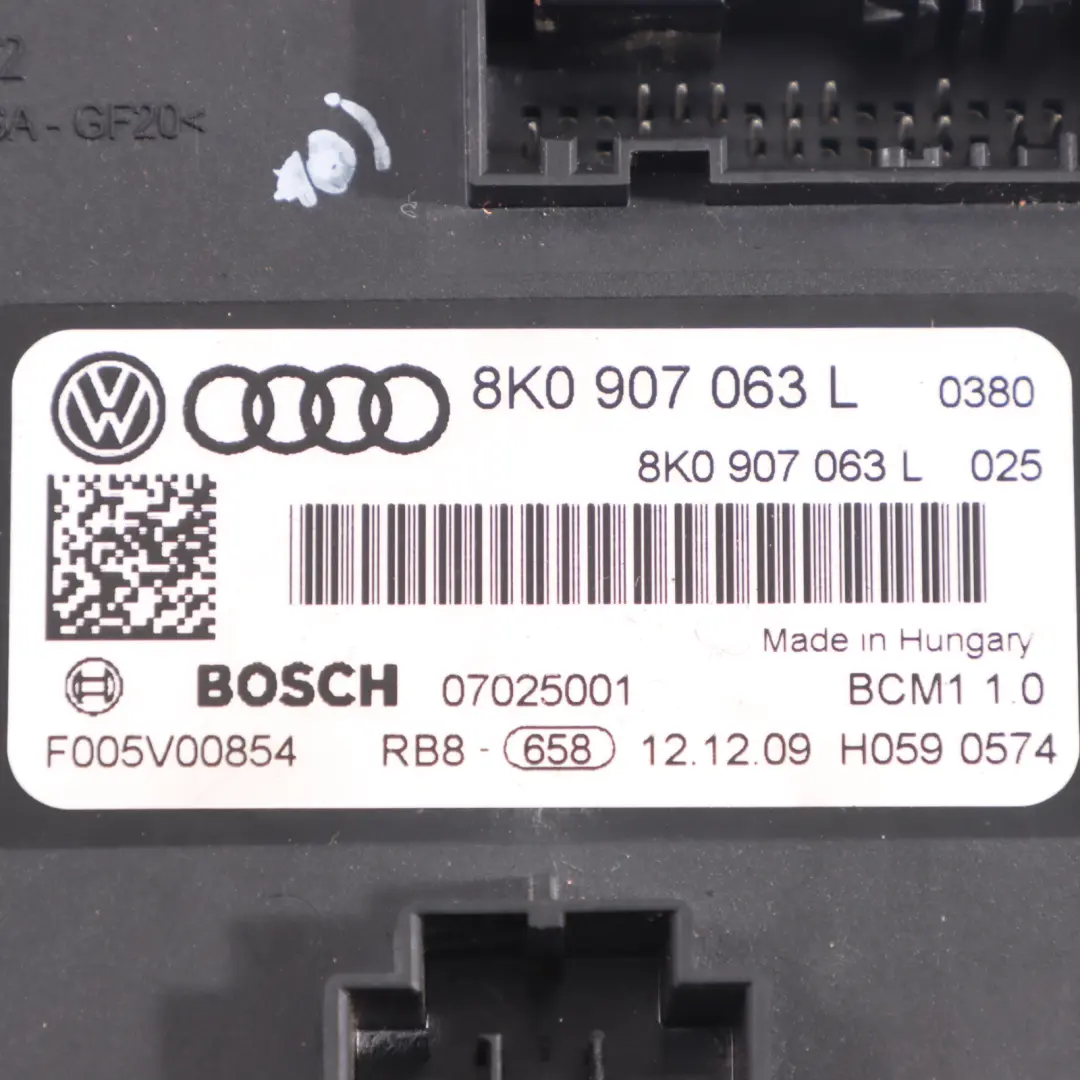 Onboard Comfort Supply Control Module Unit ECU Audi A4 B8 A5 8T - SKU 8K0907063L - Part number 8K0907063L
