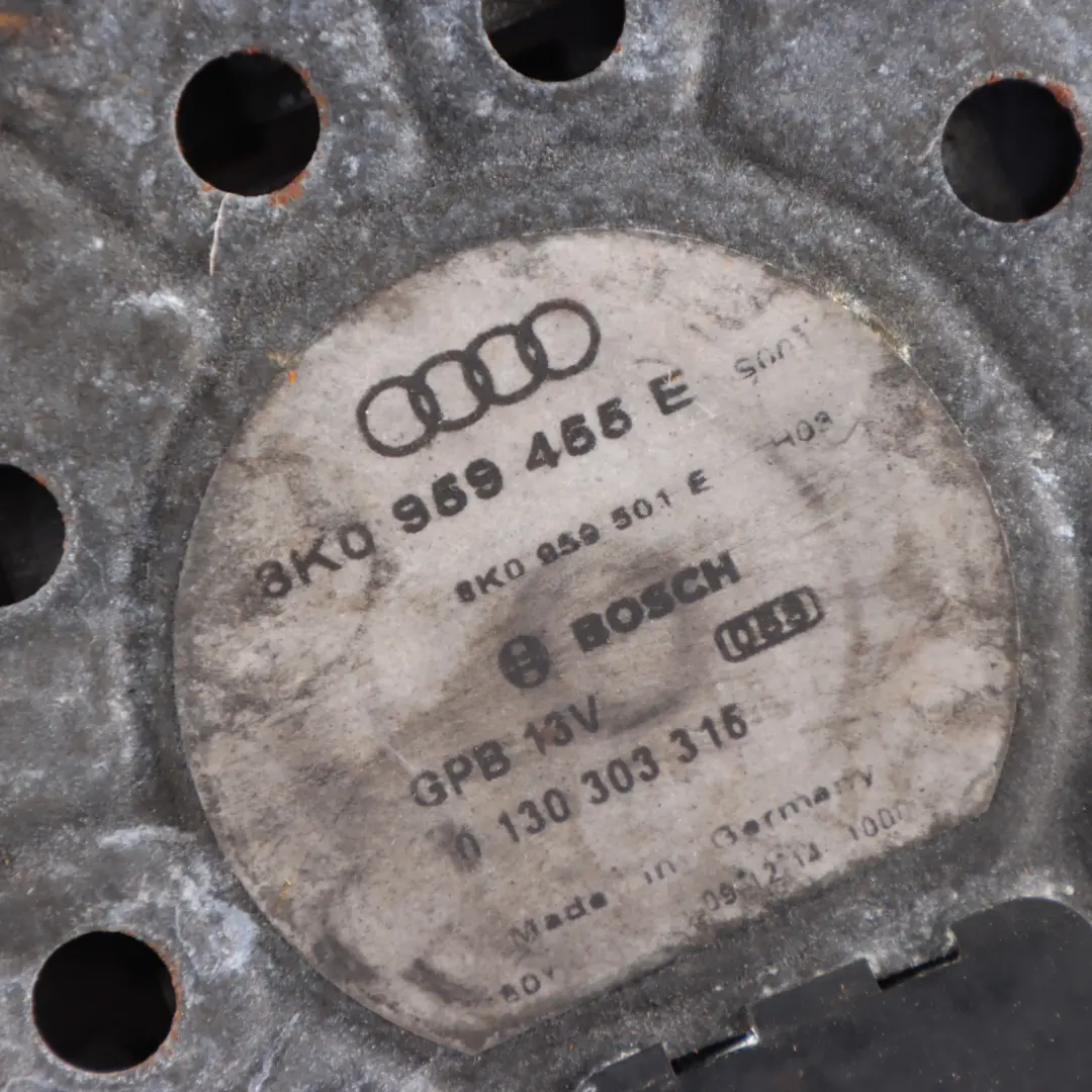 Radiator Cooling Fan Electric Motor Fan Engine 8K0959501E to Audi A4 B8 A5 8T with Part number 8K0959455E Audi A4 B8 A5 8T Radiator Cooling Fan Electric Motor Fan Engine 8K0959501E - SKU 8K0959455E - Part number 8K0959455E