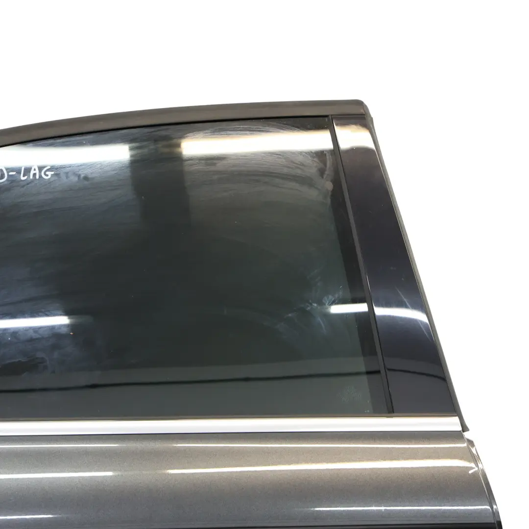 Audi A4 A8 Limousine Porte Arrière Droite Lava Grey Pearl Effect Gris - Z7L - SKU 8K5833052D-LAG - Numéro de pièce 8K5833052D