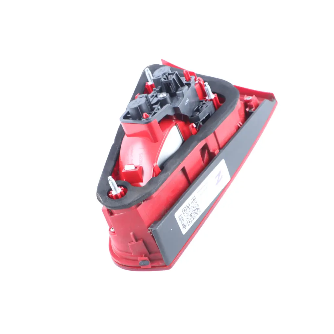 Feu Arrière Gauche Du Coffre pour Audi A4 B8 Saloon à propos du numéro de pièce 8K5945093AA Audi A4 B8 Saloon Feu Arrière Gauche Du Coffre - SKU 8K5945093AA - Numéro de pièce 8K5945093AA