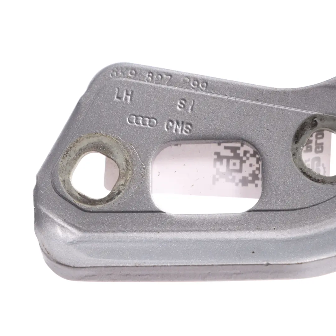 Boot Lid Hatch Hinge Left N/S Foil Silver Z7G to Audi A4 B8 Rear Tailgate with Part number 8K9827299 Audi A4 B8 Rear Tailgate Boot Lid Hatch Hinge Left N/S Foil Silver Z7G - SKU 8K9827299-FSI - Part number 8K9827299