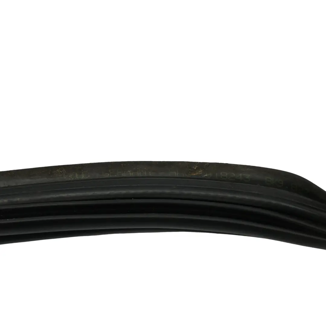 Boot Trunk Tailgate Sealing Rubber Gasket Seal to Audi A4 B8 with Part number 8K9827705F Audi A4 B8 Boot Trunk Tailgate Sealing Rubber Gasket Seal - SKU 8K9827705F - Part number 8K9827705F