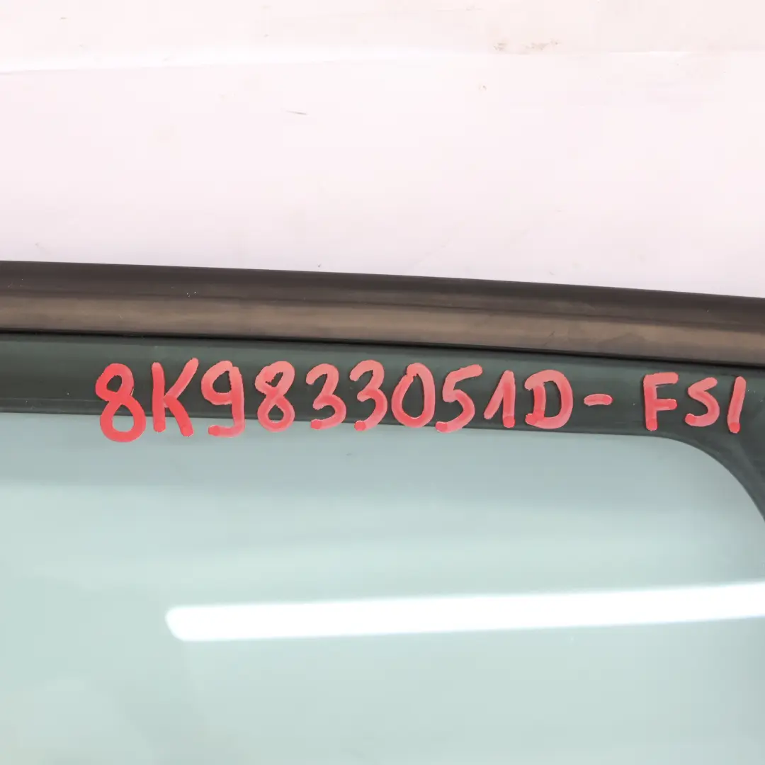 Audi A4 A8 Avant Tylne Drzwi Lewe Foil Silver Srebrny Metalik - Z7G - SKU 8K9833051D-FSI - Numer Części 8K9833051D