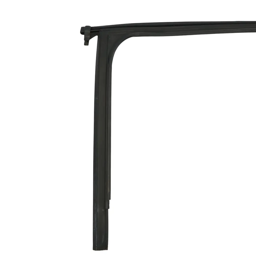 Guarnizione Finestra Porta Posteriore Destra Striscia per Audi A4 B8 con numero di parte 8K9839440F Audi A4 B8 Guarnizione Finestra Porta Posteriore Destra Striscia - SKU 8K9839440F - Numero di parte 8K9839440F
