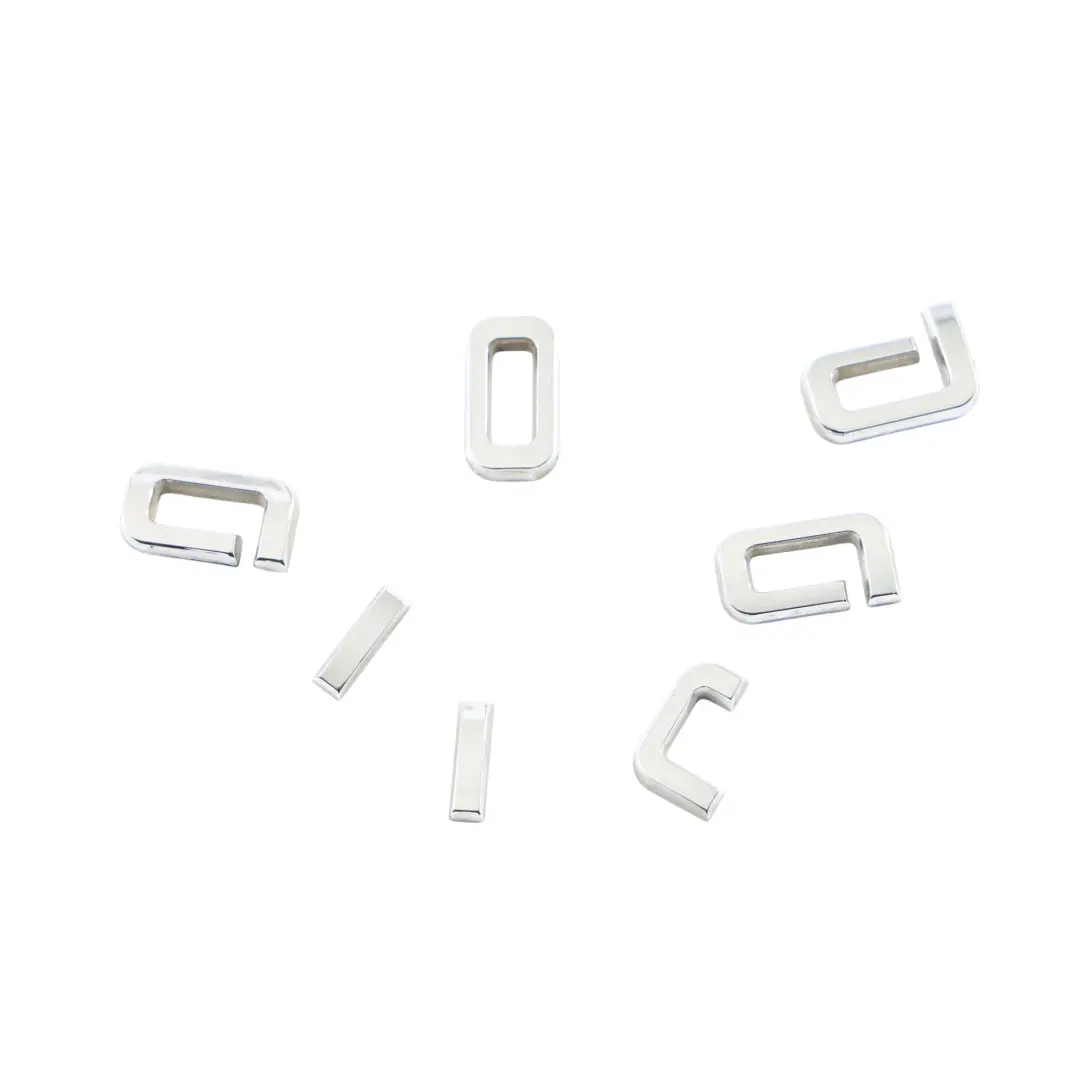 Scritta Cofano Del Bagagliaio Logo Cromato per Audi A6 C6 Allroad con numero di parte 8K9853735 Audi A6 C6 Allroad Scritta Cofano Del Bagagliaio Logo Cromato - SKU 8K9853735 - Numero di parte 8K9853735