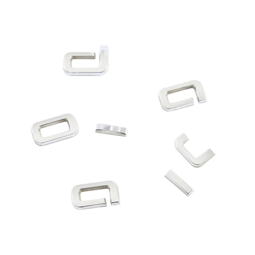 Audi A6 C6 Allroad Insignia Logo Tapa Maletero Cromo - SKU 8K9853735 - Número de pieza 8K9853735