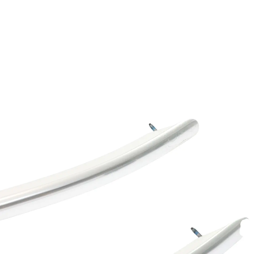 Barres De Toit Gauche Droite Ensemble Chromé pour Audi A4 B8 à propos du numéro de pièce 8K9860021E Audi A4 B8 Barres De Toit Gauche Droite Ensemble Chromé - SKU 8K9860021E - Numéro de pièce 8K9860021E