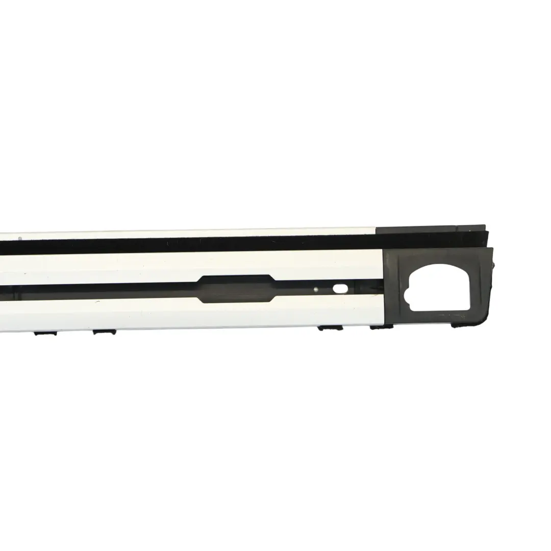 Audi A4 B8 Rail De Fixation Gauche Pour Coffre À Bagages Réf - SKU 8K9863555A - Numéro de pièce 8K9863555A