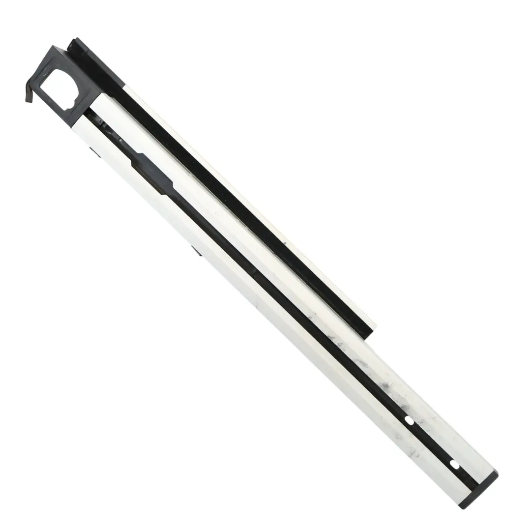 Rail De Fixation De Coffre Droit Modèle Audi A4 B8 - SKU 8K9863556A - Numéro de pièce 8K9863556A