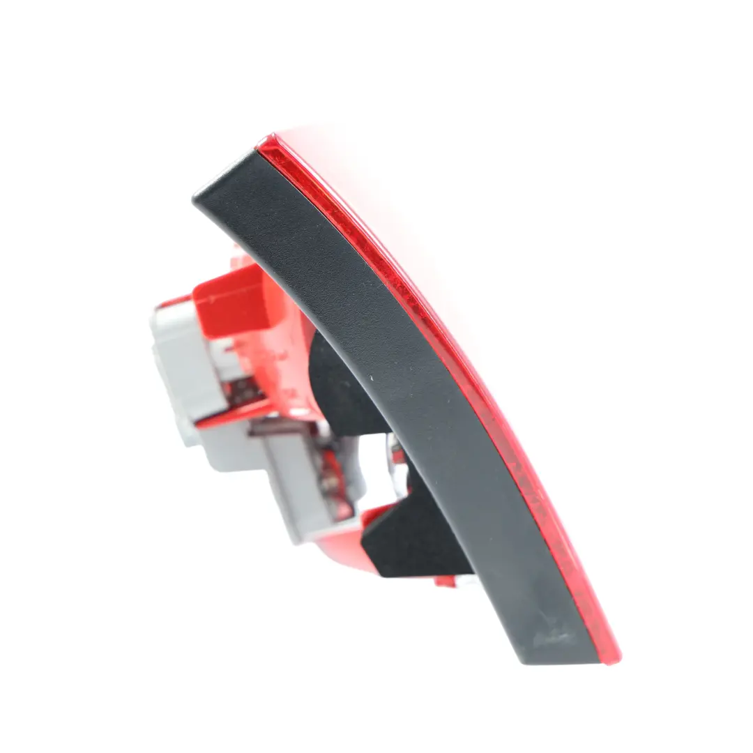 Rücklicht hinten links Lampe Heckklappe für Audi A4 B8 Avant mit Teilenummer 8K9945093 Audi A4 B8 Avant Rücklicht hinten links Lampe Heckklappe - SKU 8K9945093 - Teilenummer 8K9945093