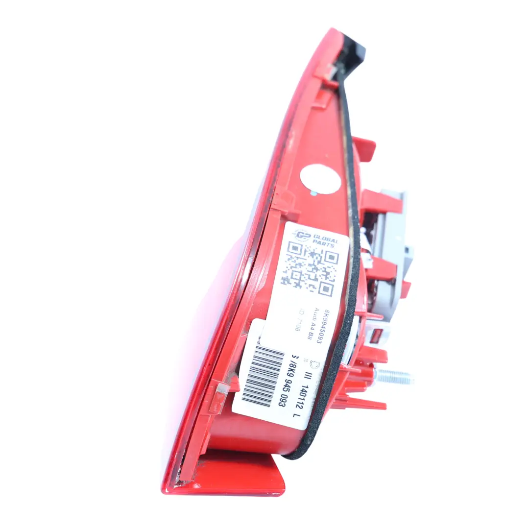 Fanale posteriore sinistro Portellone posteriore per Audi A4 B8 Avant con numero di parte 8K9945093 Audi A4 B8 Avant Fanale posteriore sinistro Portellone posteriore - SKU 8K9945093 - Numero di parte 8K9945093