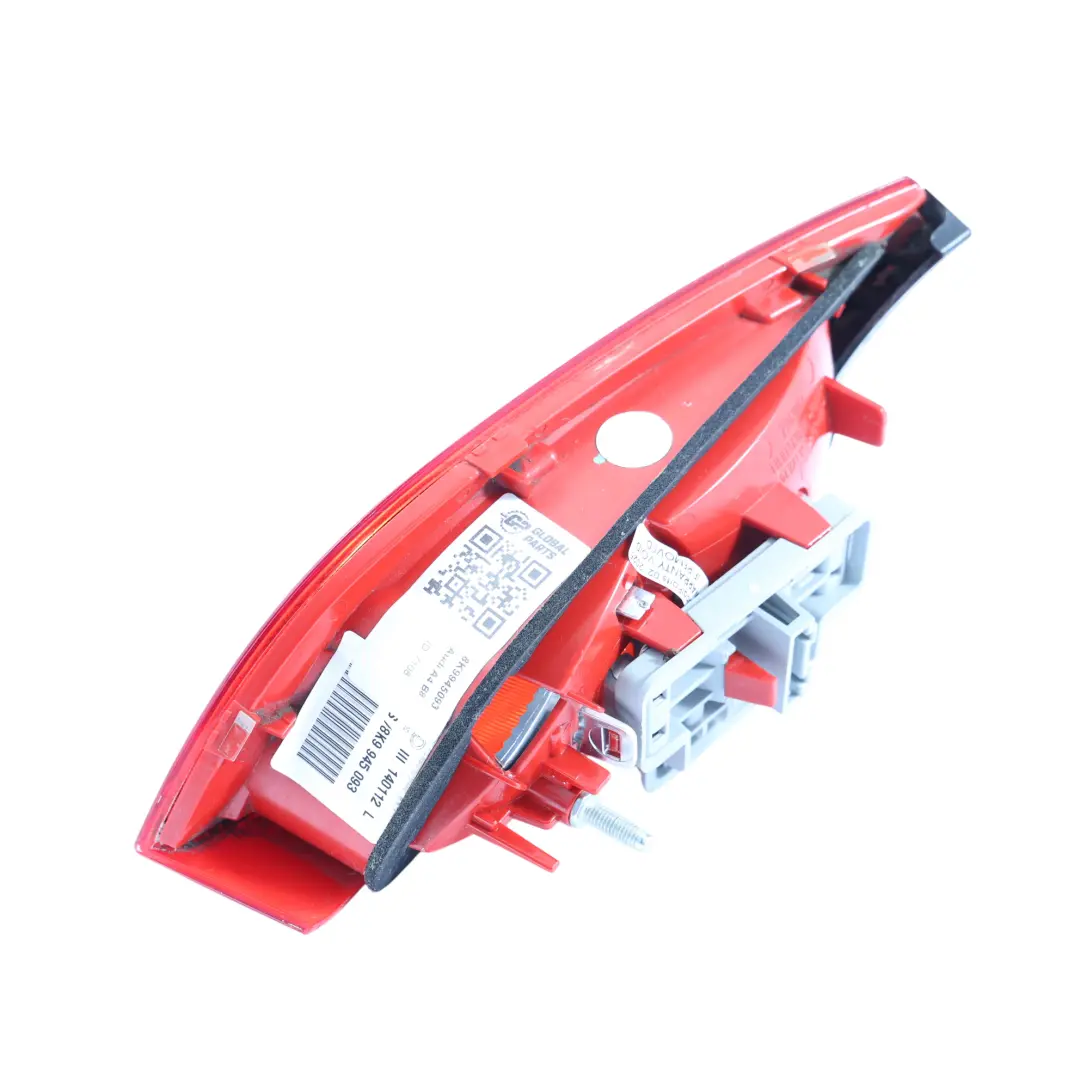 Fanale posteriore sinistro Portellone posteriore per Audi A4 B8 Avant con numero di parte 8K9945093 Audi A4 B8 Avant Fanale posteriore sinistro Portellone posteriore - SKU 8K9945093 - Numero di parte 8K9945093