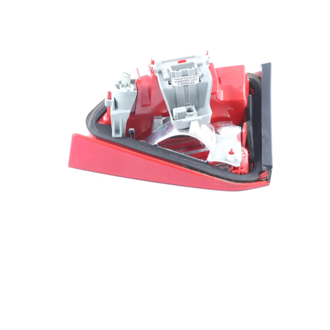 Rücklicht Lampe Heckklappe Links für Audi A4 B8 Avant mit Teilenummer 8K9945093B Audi A4 B8 Avant Rücklicht Lampe Heckklappe Links - SKU 8K9945093B - Teilenummer 8K9945093B