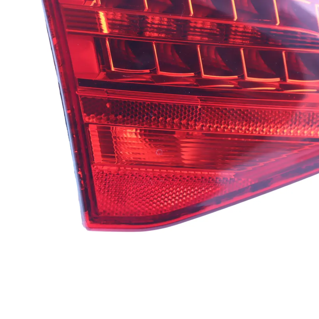 Rücklicht Lampe Heckklappe Links für Audi A4 B8 Avant mit Teilenummer 8K9945093B Audi A4 B8 Avant Rücklicht Lampe Heckklappe Links - SKU 8K9945093B - Teilenummer 8K9945093B