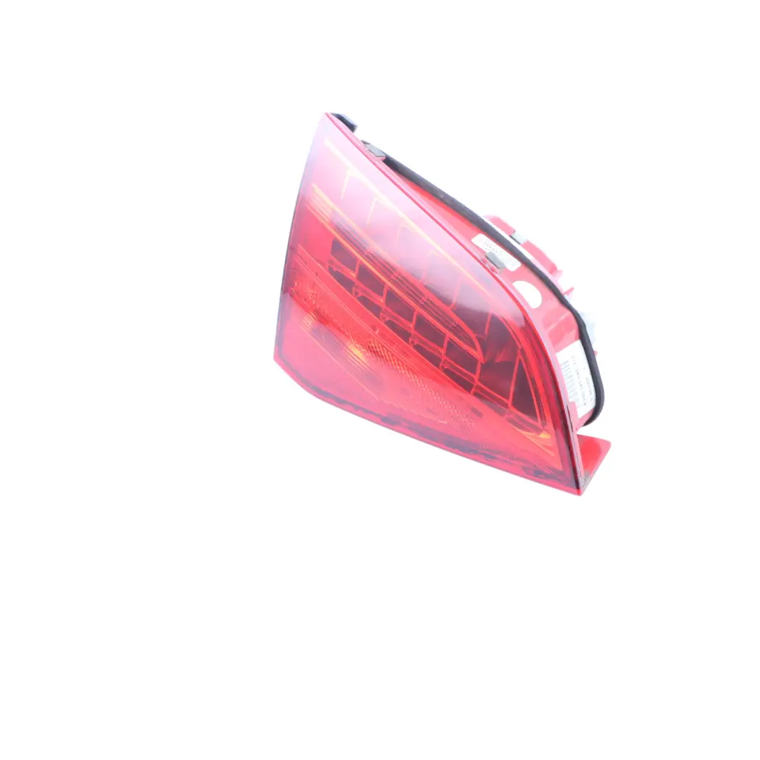 Luz Trasera Portón Trasero Izquierdo para Audi A4 B8 Avant con número de pieza 8K9945093B Audi A4 B8 Avant Luz Trasera Portón Trasero Izquierdo - SKU 8K9945093B - Número de pieza 8K9945093B