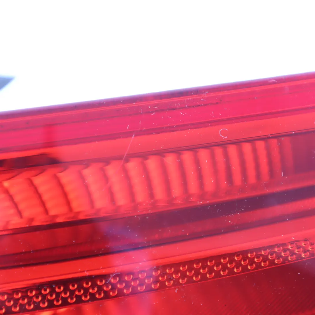 Tail Light Side Panel Rear Right Taillight para Audi A4 B8 con número de pieza 8K9945096 Audi A4 B8 Tail Light Side Panel Rear Right Taillight - SKU 8K9945096 - Número de pieza 8K9945096