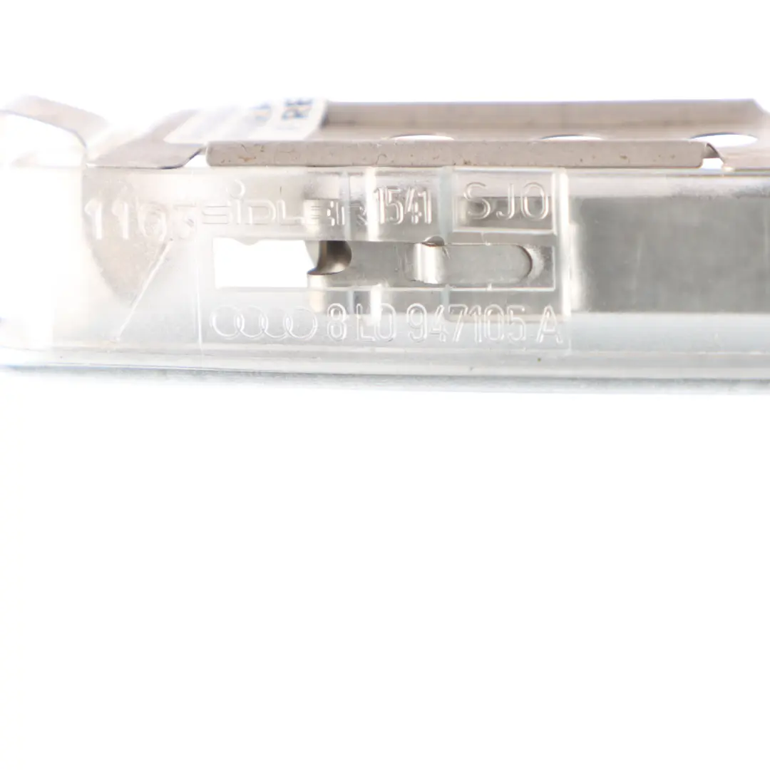 Dachhimmel Innen Vanity Spiegel für Audi A4 B6 mit Teilenummer 8L0947105A Audi A4 B6 Dachhimmel Innen Vanity Spiegel - SKU 8L0947105A - Teilenummer 8L0947105A