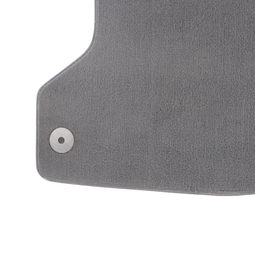 Floor Mats Interior Rear Floor Mat Carpet Cover Set Black to Audi A3 8P with Part number 8P0864450 Audi A3 8P Floor Mats Interior Rear Floor Mat Carpet Cover Set Black - SKU 8P0864450 - Part number 8P0864450
